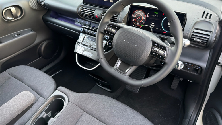 Hyundai INSTER 85kW 02 49kWh 5dr Auto Electric Hatchback